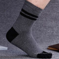 Großhandel Männer Baumwolle Sport Atmungsaktive Fünf Finger Sportliche Laufsocken 5 Zehe